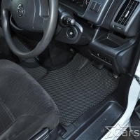 Коврики текстильные на Nissan Serena III C25 пр.руль (2005-2010)