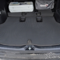 Коврики текстильные на Toyota Noah-Voxy III пр.руль (2014->)